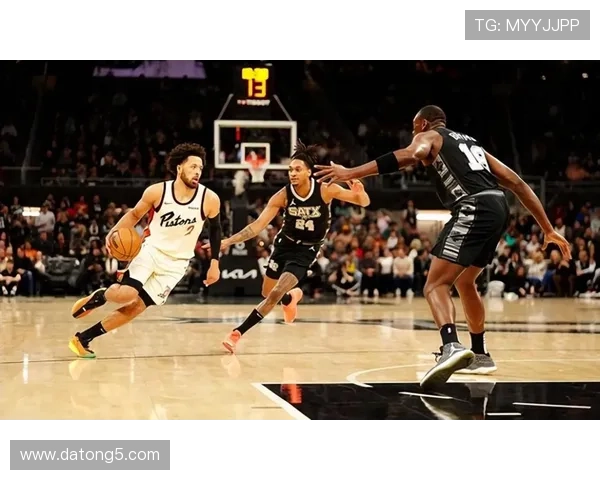 [NBA]卡斯尔22分3板马刺主场轻取尼克斯.